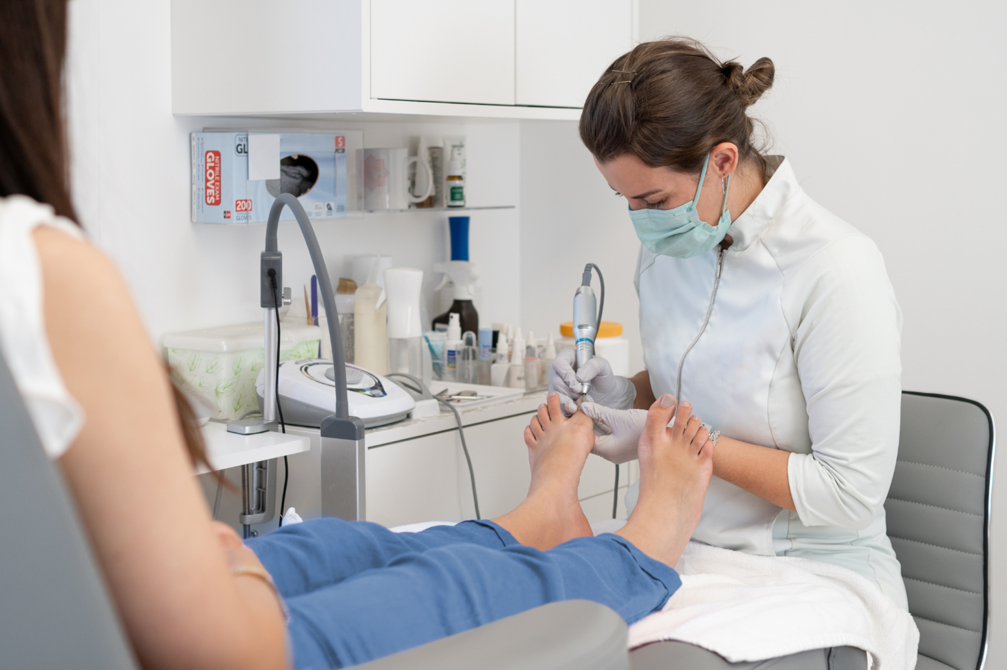 Bildungsgang Podologie HF mit Fokus auf Fussbehandlung, Beratung und Gesundheitskompetenz